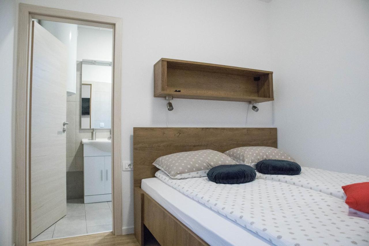 Jantar Apartmaji Ново-Место Экстерьер фото