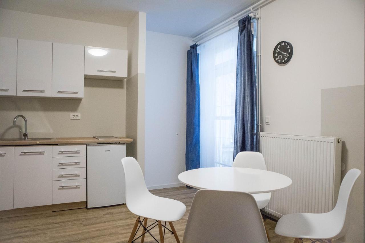 Jantar Apartmaji Ново-Место Экстерьер фото